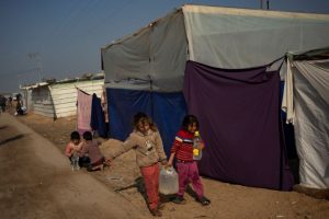 „Gydytojai be sienų“ įspėja dėl vandens stygiaus Gazos Ruože padarinių