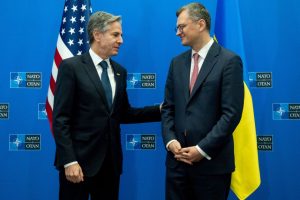 NATO pateikė rekomendacijų dėl reformų narystės siekiančiai Ukrainai