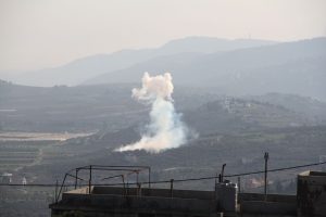 „Hezbollah“ praneša apšaudžiusi kelias vietoves Izraelyje