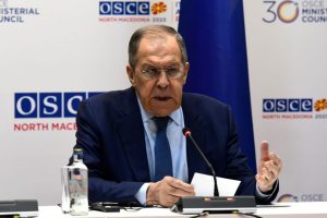 S. Lavrovas ESBO konferencijoje JAV ir ES diplomatus išvadino bailiais