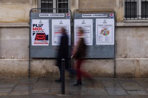 Paryžiečiai balsavo už parkavimo mokesčio padidinimą visureigiams