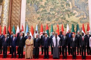 Kinijos prezidentas ragina surengti taikos konferenciją dėl Izraelio ir „Hamas“ karo