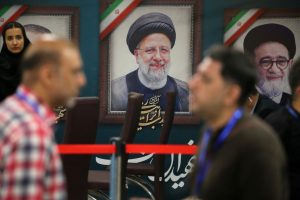 Iranas pradeda kandidatų į prezidentus registraciją