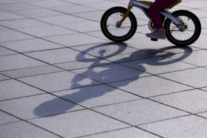 Panevėžyje automobilis kliudė nepilnametį dviratininką