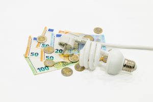 „Litgrid“: didmeninė elektros kaina per savaitę Lietuvoje augo 19 proc.