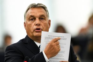 Vengrija pareiškė, kad nepaisytų TBT sprendimo ir nesulaikytų Izraelio premjero