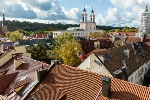 Naujas standartas istoriniams pastatams Kaune: daugiau aiškumo tvarkant stogus
