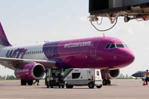 „Wizzair“ atšaukė dalį skrydžių iš Lietuvos