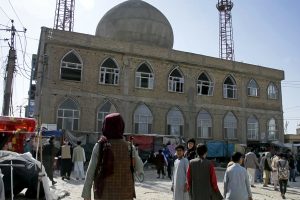 Talibanas: Afganistane per sprogimą mečetėje žuvo mažiausiai 33 žmonės