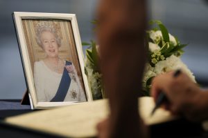 Pasaulio lyderiai į karalienės Elizabeth II laidotuves vyks įvairiais būdais