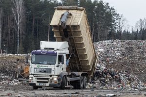 Vilniaus regiono atliekos dar mėnesį bus saugomos Kazokiškių sąvartyne