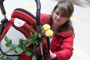 Ministerija nepritaria motinystės pašalpų atstatymui