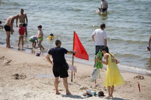 Palangos pliažuose – daugiau apsaugos: tvarką prižiūri ne tik gelbėtojai, bet ir policija