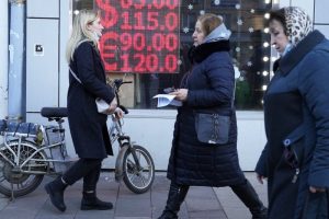 Nutenkinti duomenys apie ekonomiką pranašauja: Rusijos laukia lėta mirtis