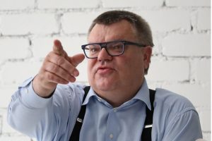 Baltarusijos opozicijos veikėjas V. Babaryka išsiųstas į pataisos koloniją