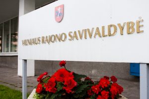 Teismas atmetė Vilniaus rajono savivaldybės skundą dėl iškabos lenkų kalba draudimo
