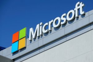 „Microsoft“: mikroschemų defektą sutvarkantys atnaujinimai lėtina kompiuterius