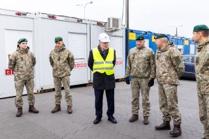 Ministras: trijų karinių miestelių vystymui išleista apie 230 mln. eurų