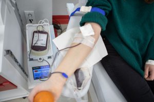 Santaros klinikos: trūksta beveik visų kraujo grupių atsargų