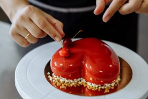 Europos maisto saugos tarnyba: saldumynuose ir tortuose naudojamas maisto priedas nėra saugus
