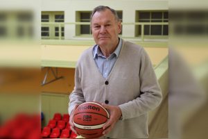 FIBA pagerbė legendinį krepšininką M. Paulauską