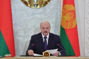 A. Lukašenka: Baltarusijoje prie COVID-19 pandemijos dar prisidėjo ir politinė krizė