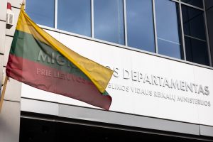 Ne Lietuvoje esančių užsieniečių vizomis rūpinsis Migracijos departamentas