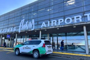 Dėl 20-metės bagažo – sumaištis Kauno oro uoste: teko evakuoti 200 žmonių
