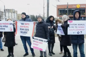 Gyventojai nepasiduoda: priekaištų kaliniams neturi, bet pusiaukelės namų nenori