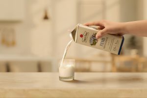 Pasirinkusiems lietuvišką pieną, „Maxima“ taria ačiū – lietuviški pieno produktai kainuoja mažiau