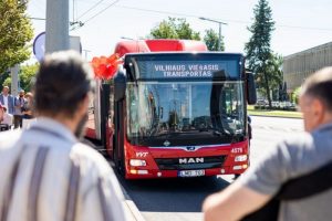 Teismas aštuonioms dienoms atidėjo Vilniaus vairuotojų darbo sustabdymą