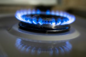 Socialdemokratai dėl brangių dujų ragina „Ignitį“ susimažinti pelną