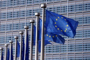 ES iš „mokesčių rojų“ sąrašo išbraukia kelias teritorijas