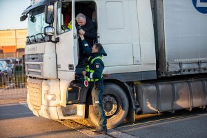 Klaipėdos apskrityje tikrinti autobusų ir krovininio transporto vairuotojai