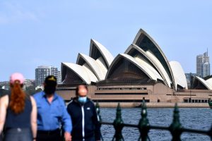 Australija rengiasi vėl atverti savo sienas