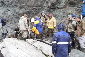 Lėktuvo katastrofos vietoje Kamčiatkoje surasti 19 žuvusiųjų palaikai