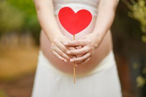 Pagalba nevaisingoms poroms: patvirtinta embrionų donorystės programa
