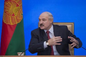 A. Lukašenka piktinasi teisėjais, „išmetusiais“ baltarusių slidininką iš finalo
