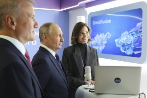 V. Putinas: Rusija turi varžytis su JAV dirbtinio intelekto kūrimo srityje