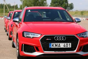 Pristatyta unikali „Audi Sport“ vairavimo akademija