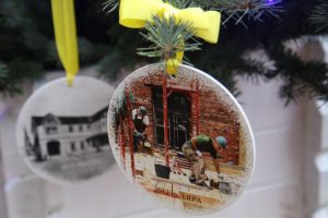 Restauruotas kurhauzas puošia Palangą, jo prisikėlimo istorija – miesto Kalėdų eglę
