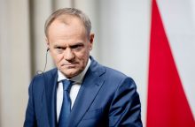 Po pasikėsinimo į R. Fico Lenkijos premjeras sulaukė grasinimų: pranešama apie sustiprintą apsaugą