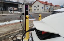 Tvarumo link: Klaipėdos rajone daugės elektromobilių įkrovimo stotelių vietų